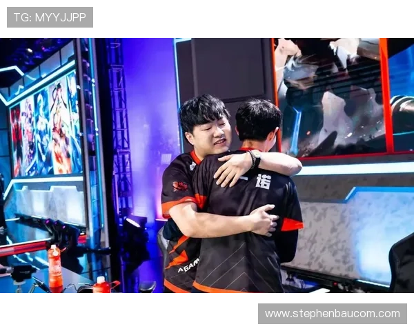 9游会AGAPP多平台兼容，让你无论在哪都能随时随地畅玩海量游戏内容